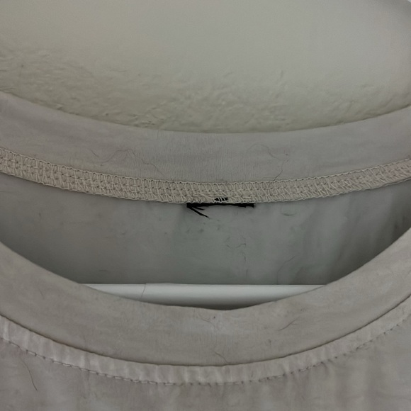 Tan Heart T | size XL - Picture 3 of 4